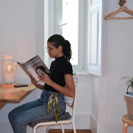 Embassy Arriaga Private Elegance In Stylish Shared Πανσιόν Lisboa