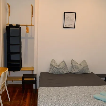 Πανσιόν Embassy Arriaga Private Elegance In Stylish Shared *