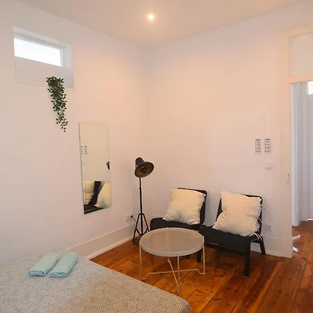 Embassy Arriaga Private Elegance In Stylish Shared ליסבון