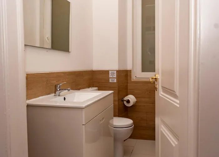 בית הארחה Embassy Arriaga Private Elegance In Stylish Shared