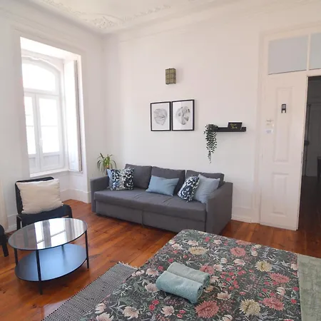 Embassy Arriaga Private Elegance In Stylish Shared Guest house