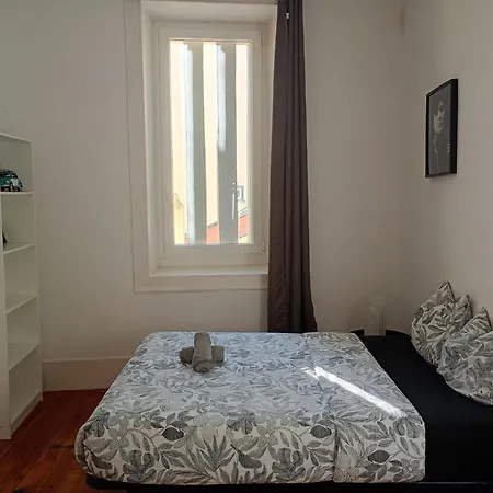 Embassy Arriaga Private Elegance In Stylish Shared Гостевой дом Лиссабон