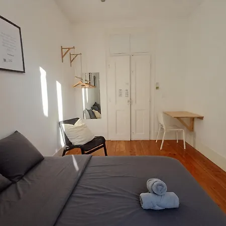 Embassy Arriaga Private Elegance In Stylish Shared Lissabon
