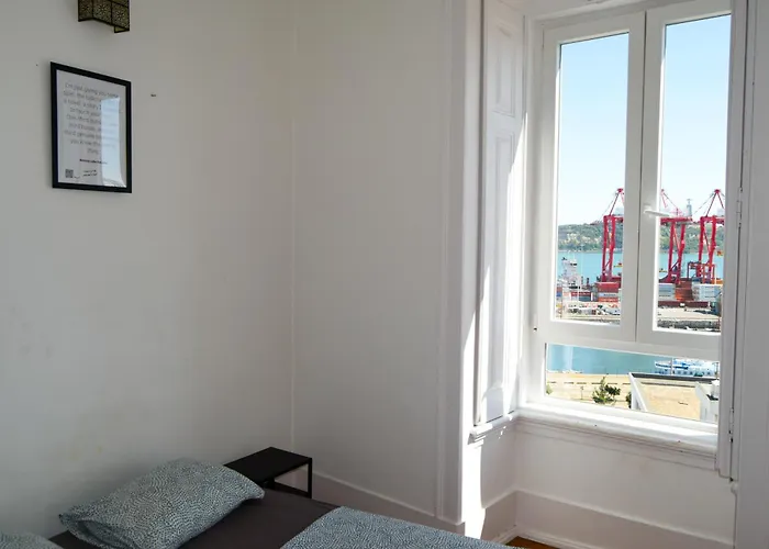 Embassy Arriaga Private Elegance In Stylish Shared